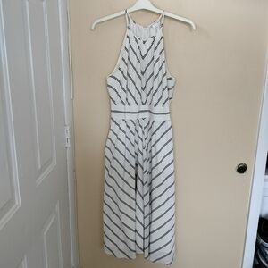 Club Monaco Silk White Blue Stripe Sleeveless Dress Pockets 10 Vacation Wedding